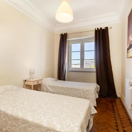 Apartamentos Lux Dinastia Lisbon Exterior photo