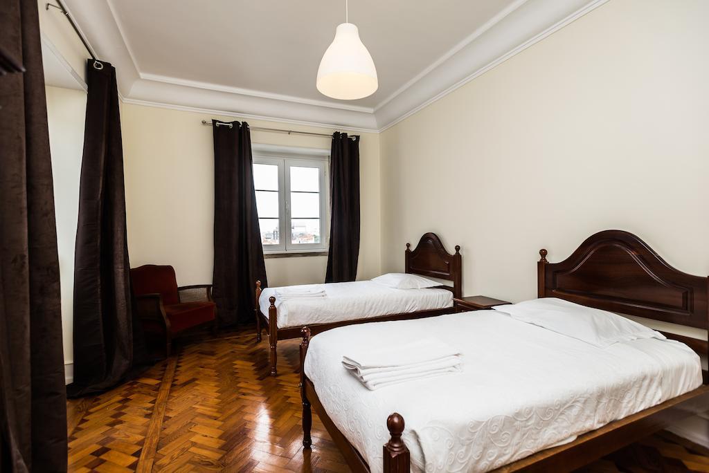 Lux Dinastia * Lisbon