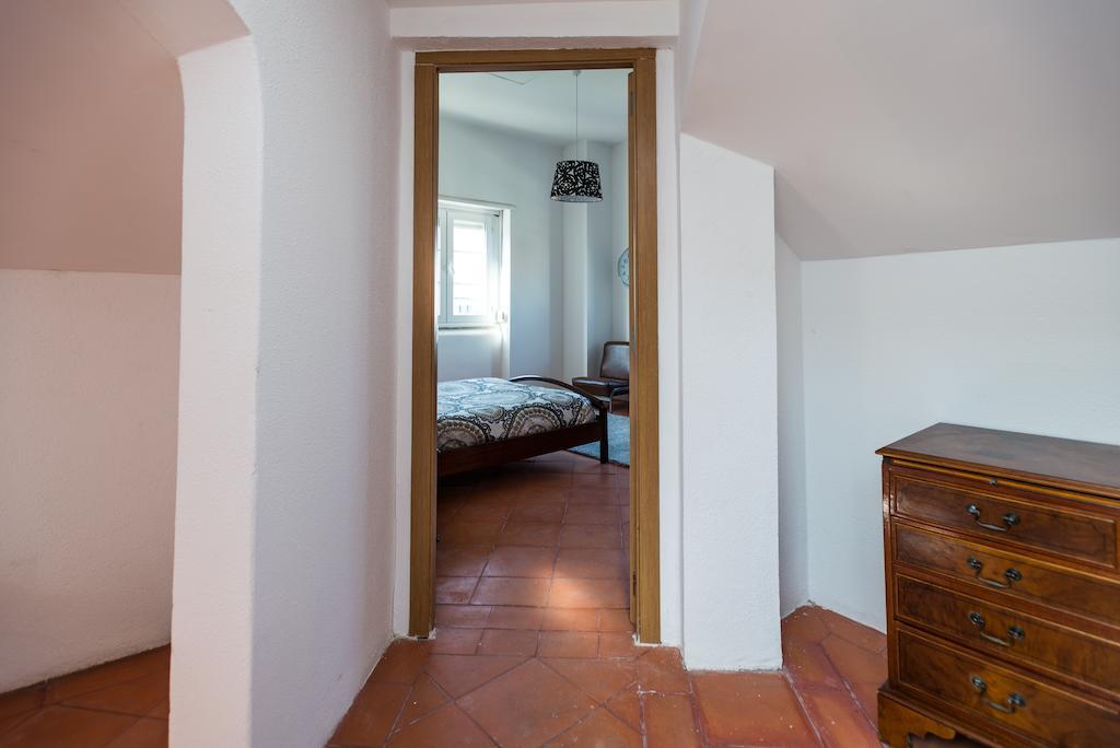 Lux Dinastia Lisbon